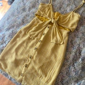 Skylar + Madison, Yellow Print Mini Dress with front tie and sexy cutout SMALL